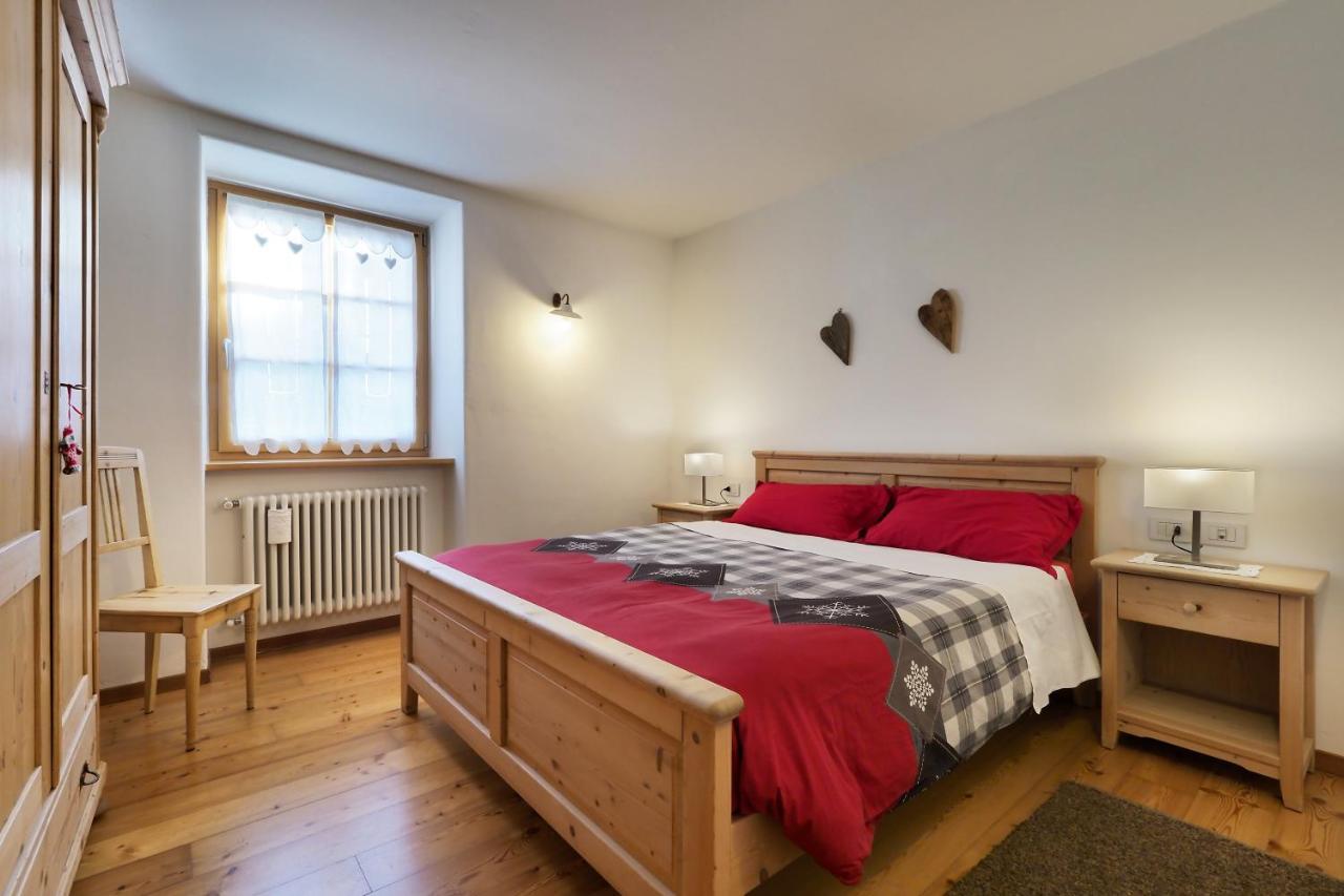 カヴァレーゼ Maso Vaia Bed & Breakfast エクステリア 写真