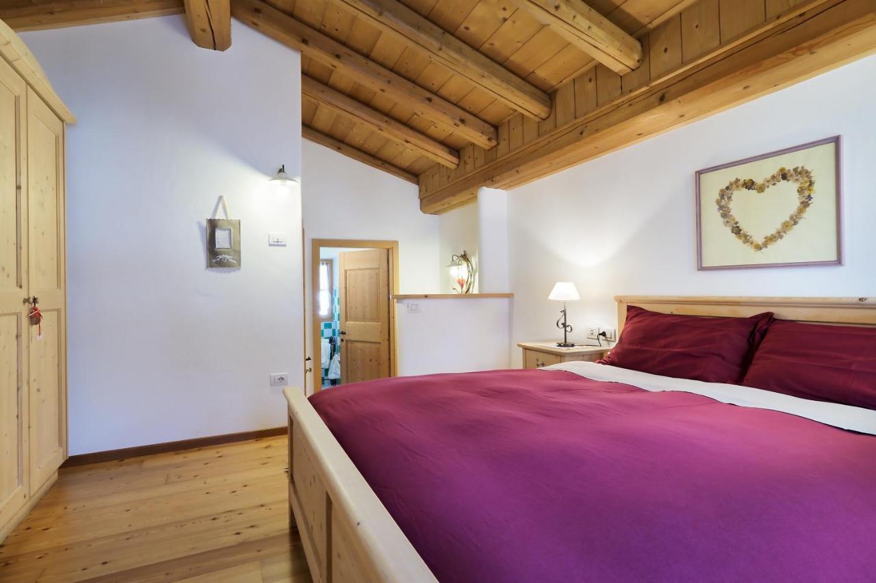 カヴァレーゼ Maso Vaia Bed & Breakfast エクステリア 写真