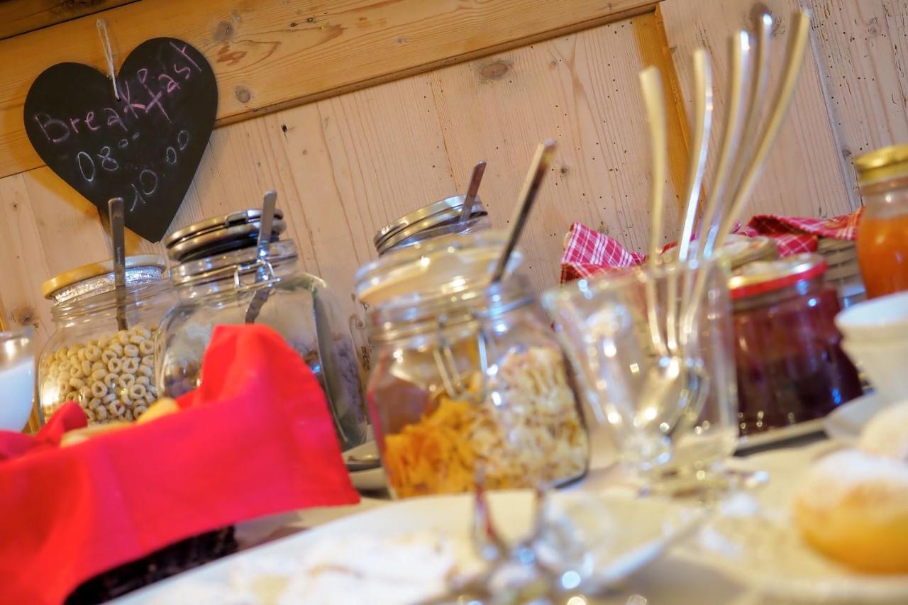 カヴァレーゼ Maso Vaia Bed & Breakfast エクステリア 写真