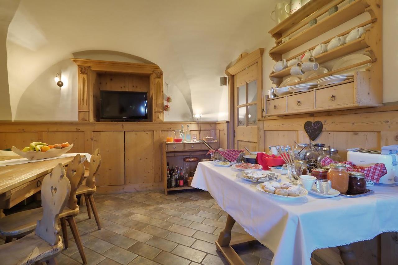 カヴァレーゼ Maso Vaia Bed & Breakfast エクステリア 写真